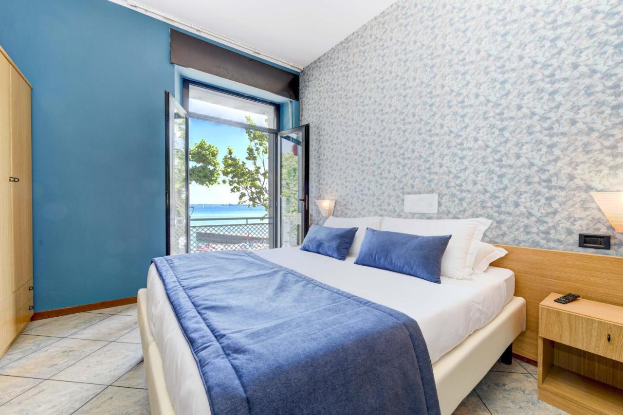 Hotel Aurora Desenzano del Garda Ngoại thất bức ảnh