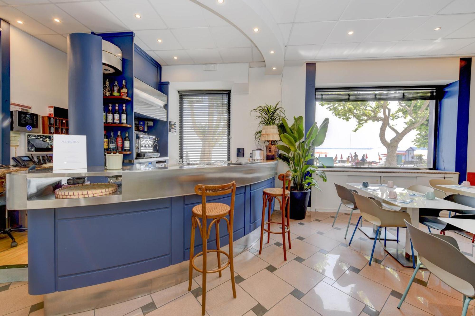 Hotel Aurora Desenzano del Garda Ngoại thất bức ảnh